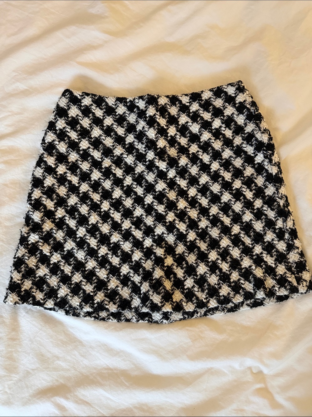 Zara Black & White Houndstooth Tweed Mini Skirt